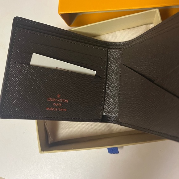 BROWN LOUIS VUITTON WALLET BRAND NEW OPEN TO OFFERS - Picture 3 of 4